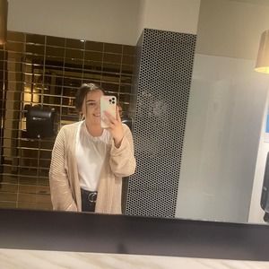 Meet your Posher, Zoë